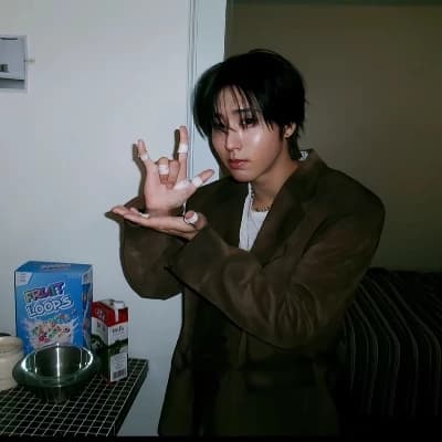 Han Jisung thumbnail