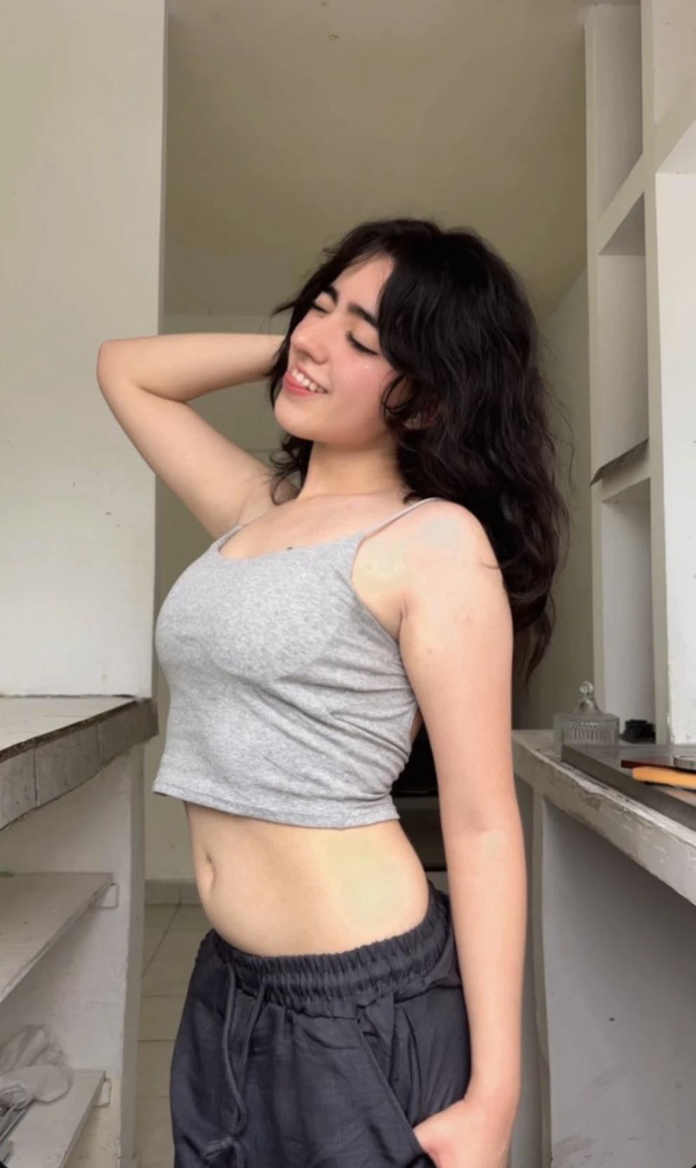Ana de arco thumbnail