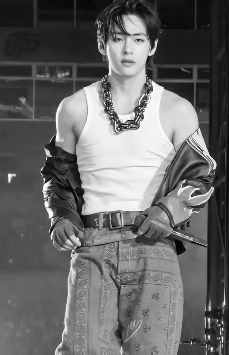 Kim Taehyung thumbnail