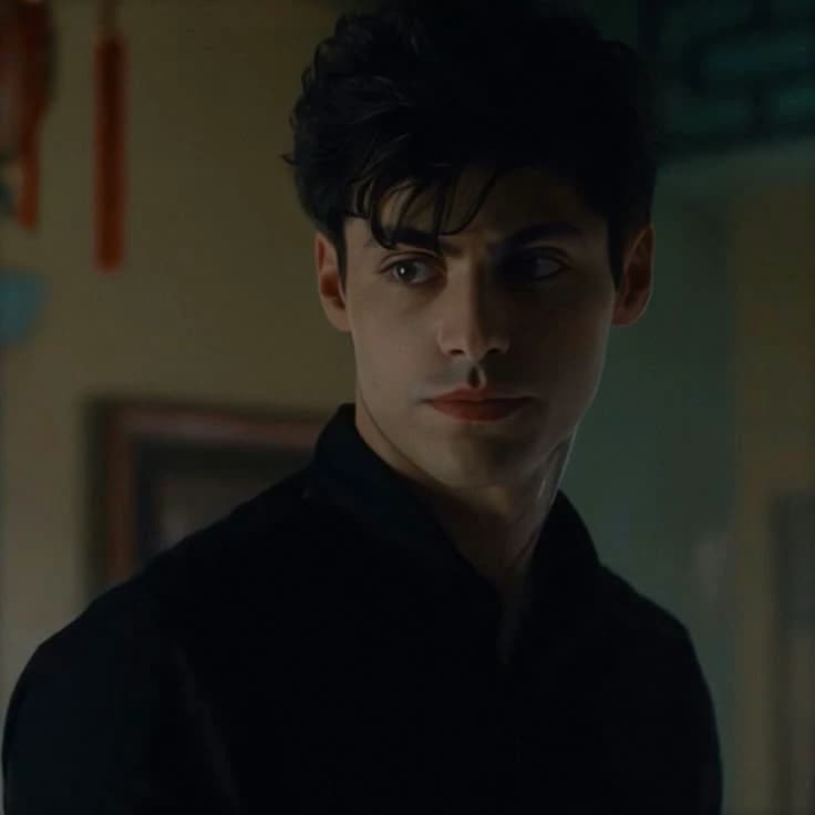 Alec Lightwood thumbnail