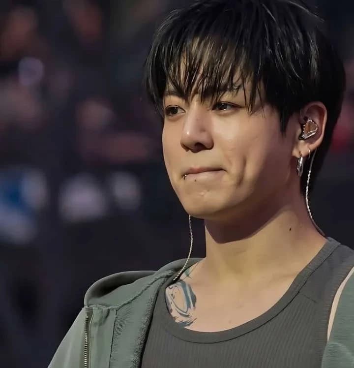 jungkook your stepbrother 😏 thumbnail