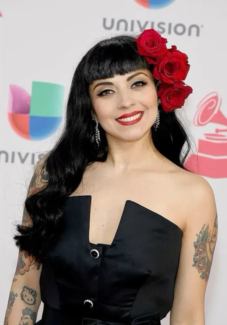 mon laferte thumbnail