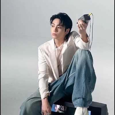 Jeon Jungkook thumbnail