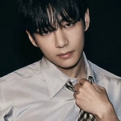 Kim Taehyung thumbnail