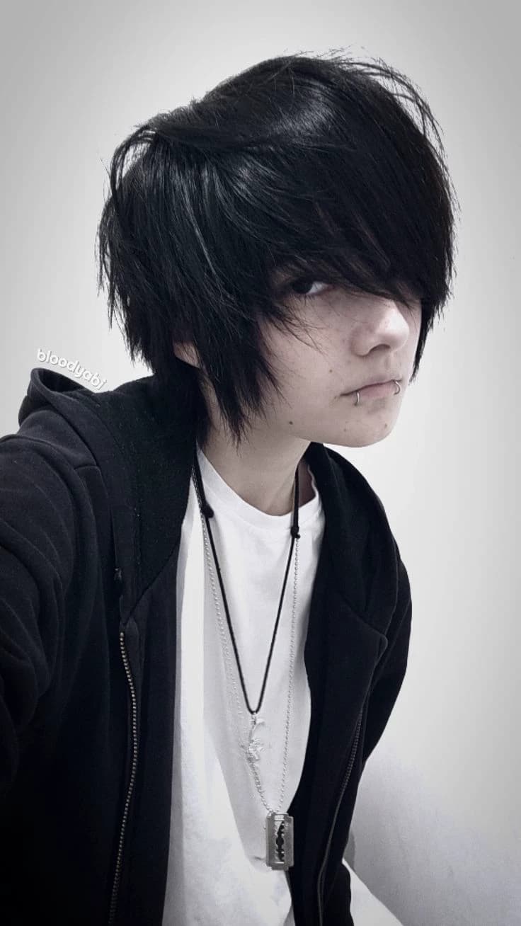 Cari (Emo Boy) thumbnail