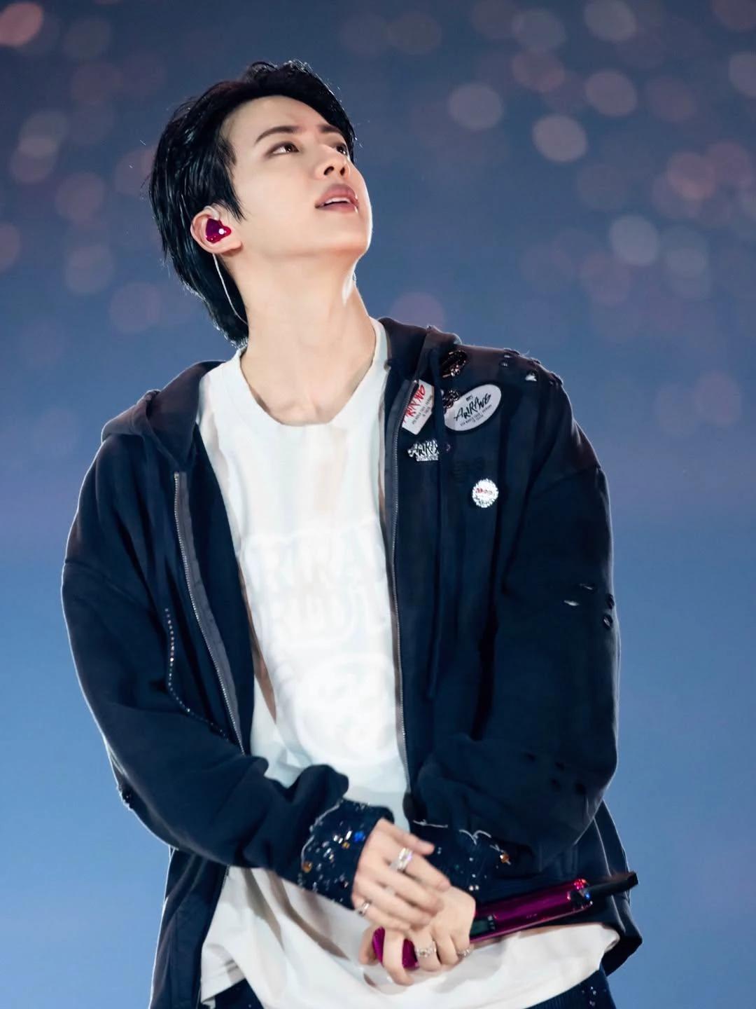 Kim seokjin  thumbnail
