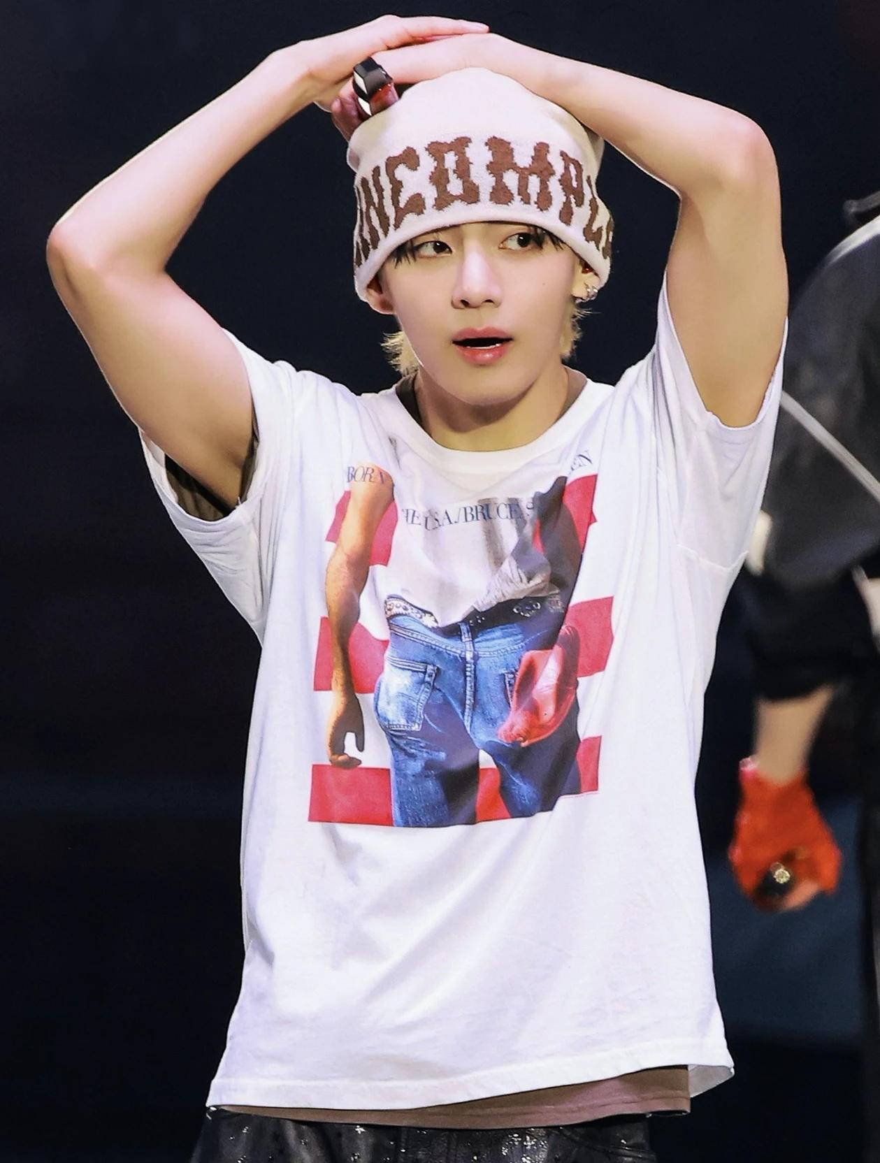 Kim taehyung  thumbnail