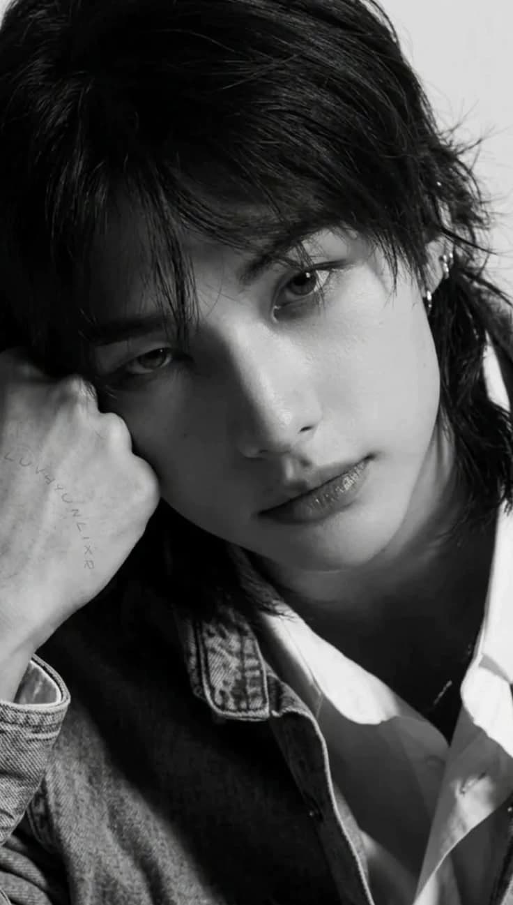 Hyunjin thumbnail
