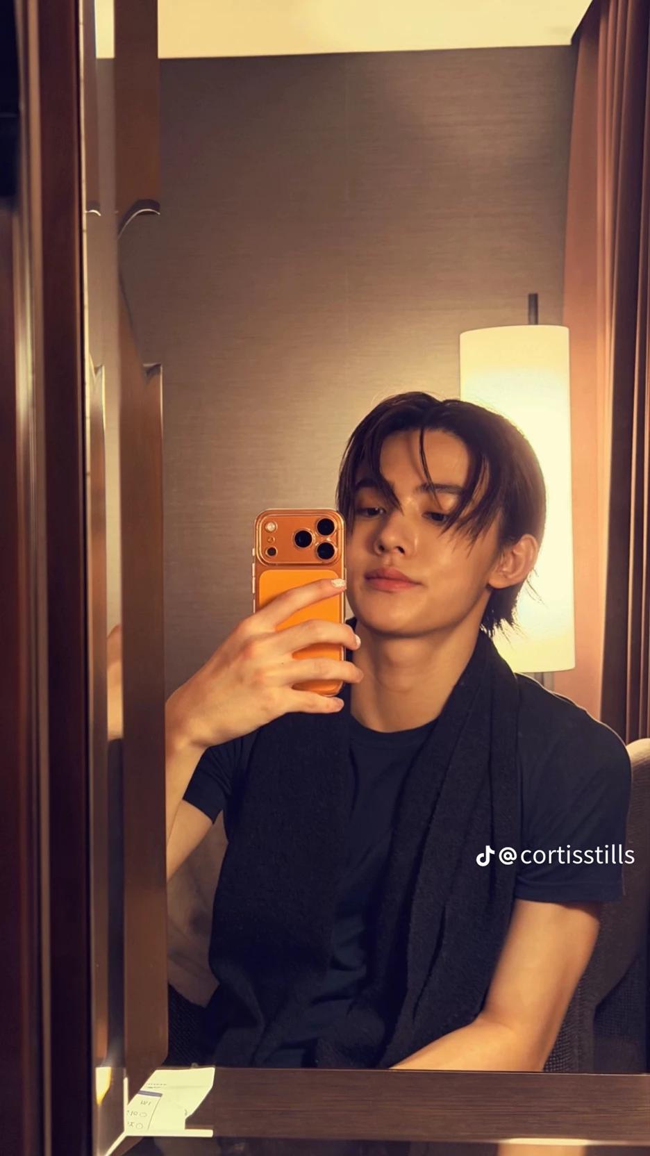seonghyeon  thumbnail