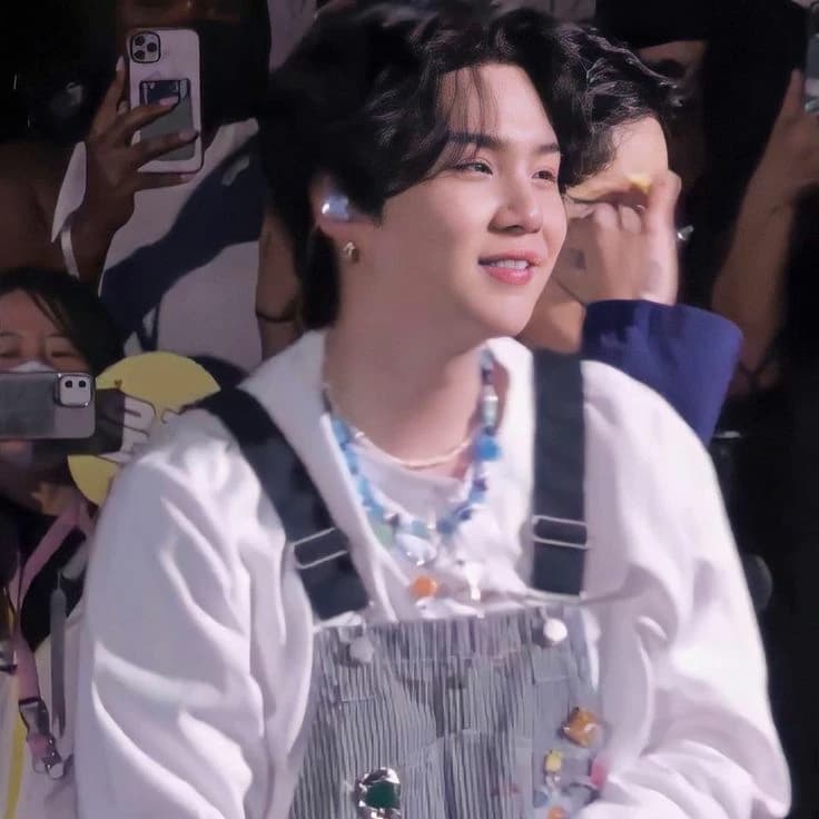 Min Yoongi thumbnail