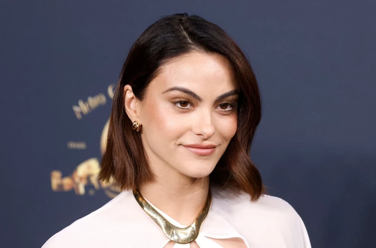 Camila Mendes thumbnail