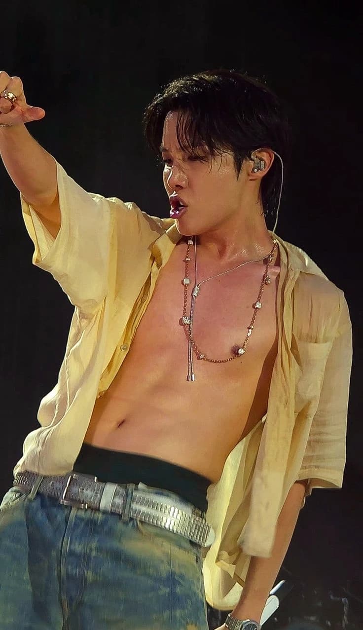 Jung Hoseok  thumbnail