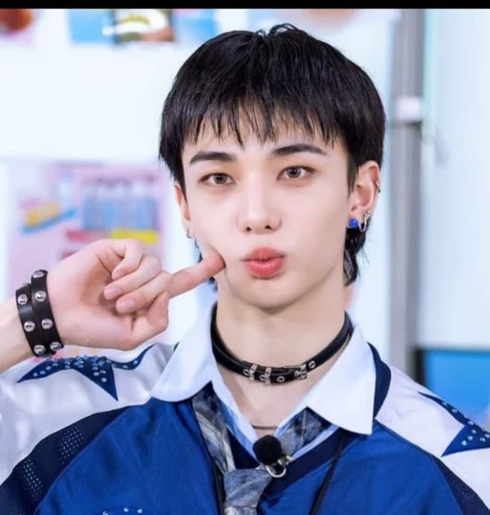 Hyunjin tu hermano mayor  thumbnail