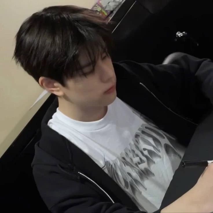 Seungmin/tu novio sufre autismo/🤍 thumbnail