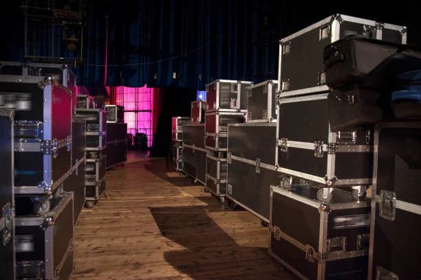 BACKSTAGE thumbnail