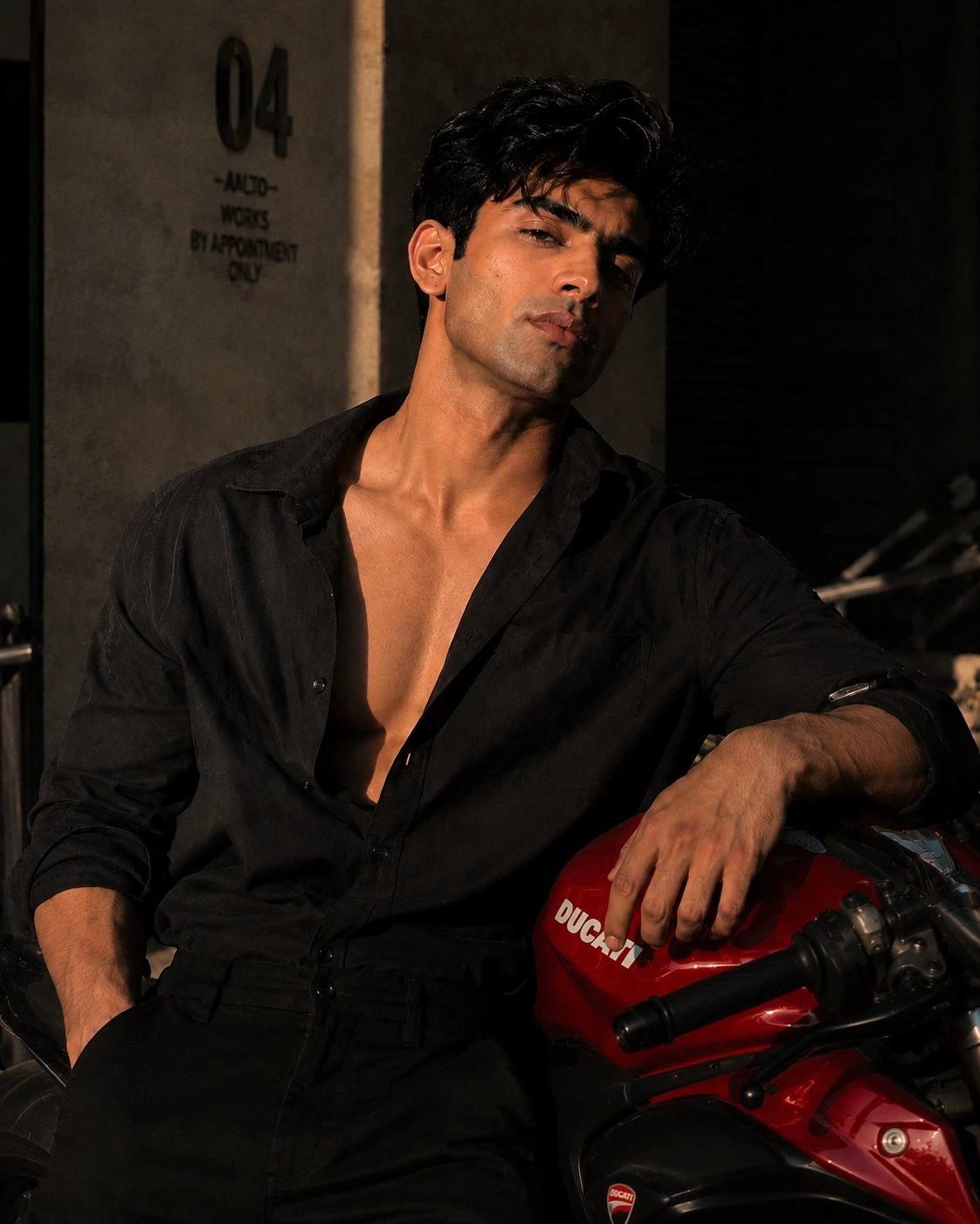Siddhant Singhania thumbnail