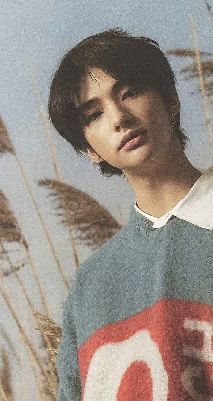 Hwang Hyunjin thumbnail