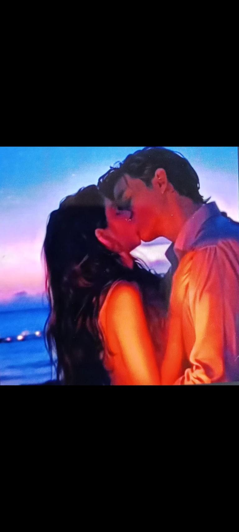 Xander (country boy x city girl)  thumbnail