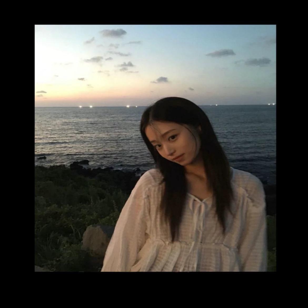Create your own story thumbnail