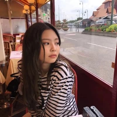 Jennie thumbnail