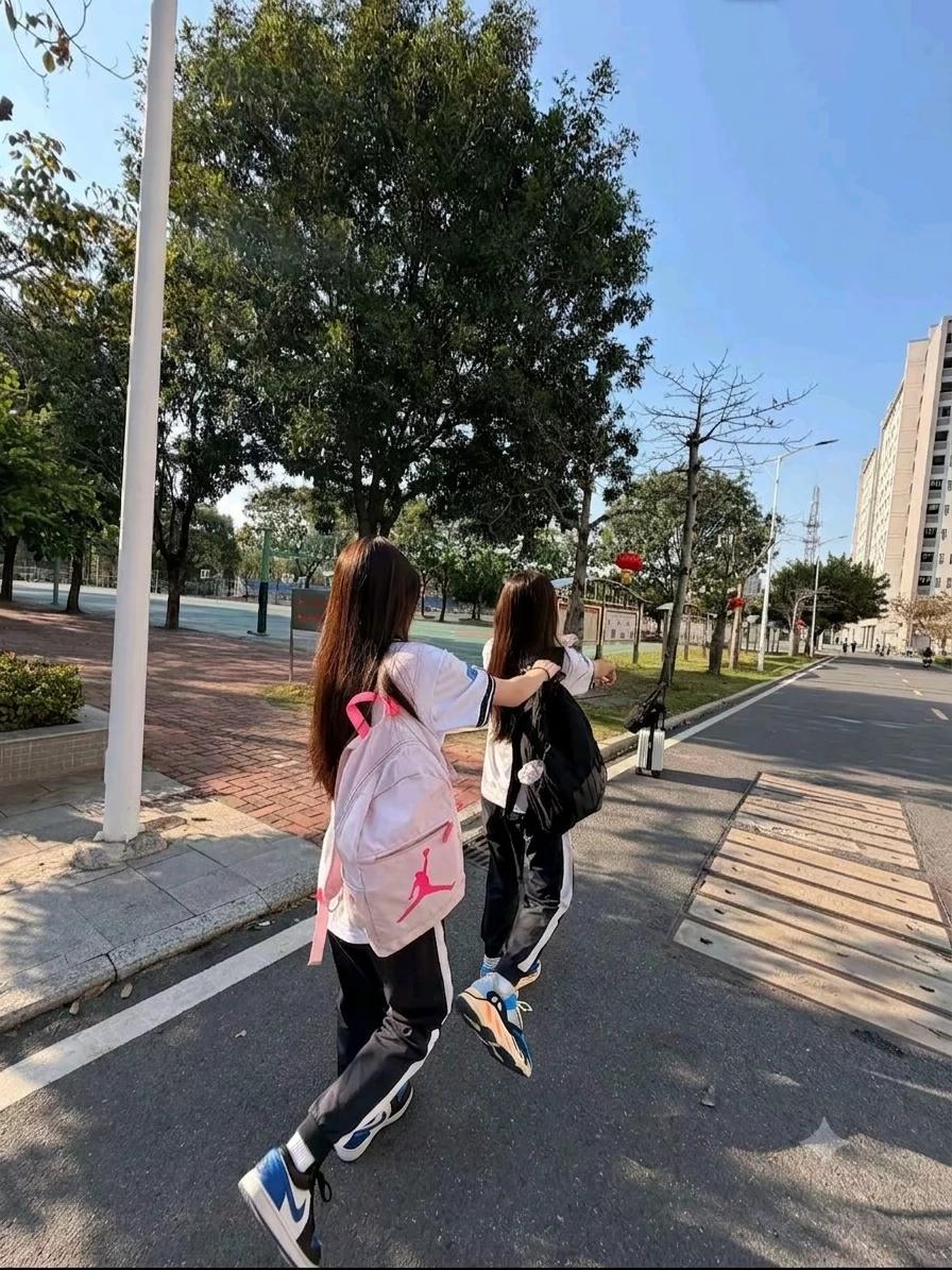 Lu Wanqing (Lu Wanqing) thumbnail