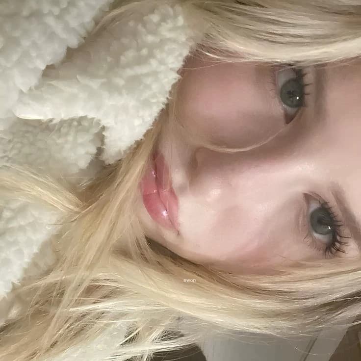 Emilia Jones thumbnail