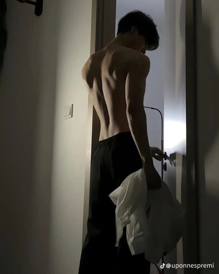 Nicky thumbnail