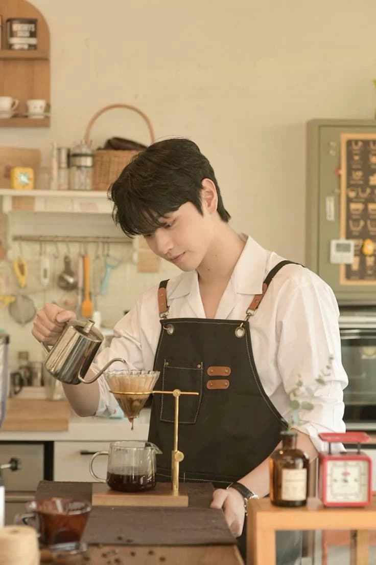 Lee Hyun-woo thumbnail