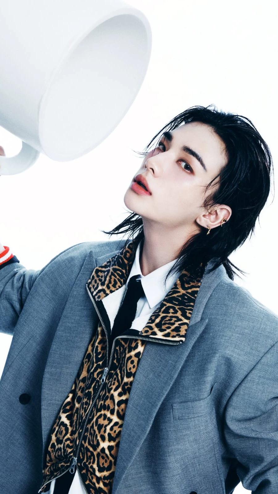 Hwang Hyunjin thumbnail