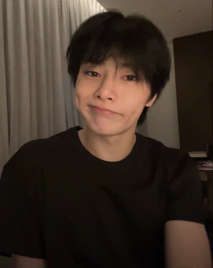 Yang jeongin  thumbnail