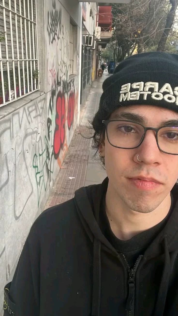 Iván Spreen 💚🦦 thumbnail