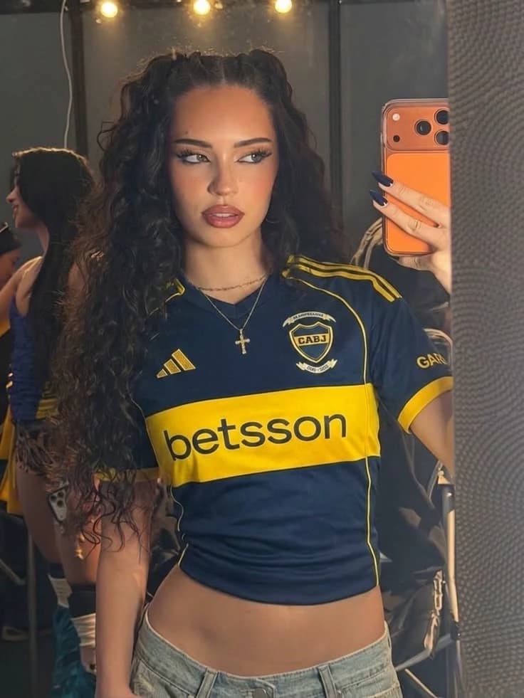 Daniela thumbnail