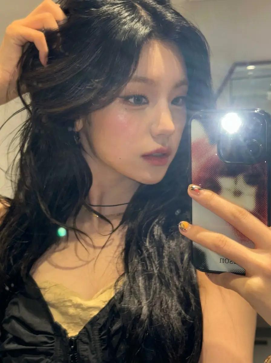 Yeji  thumbnail