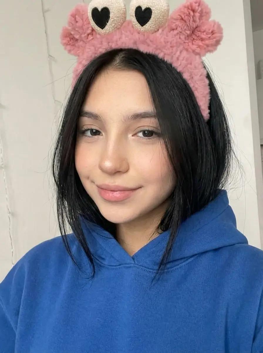 Lizbeth - Popular girl thumbnail