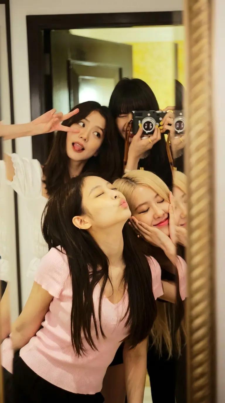 BLACKPINK thumbnail