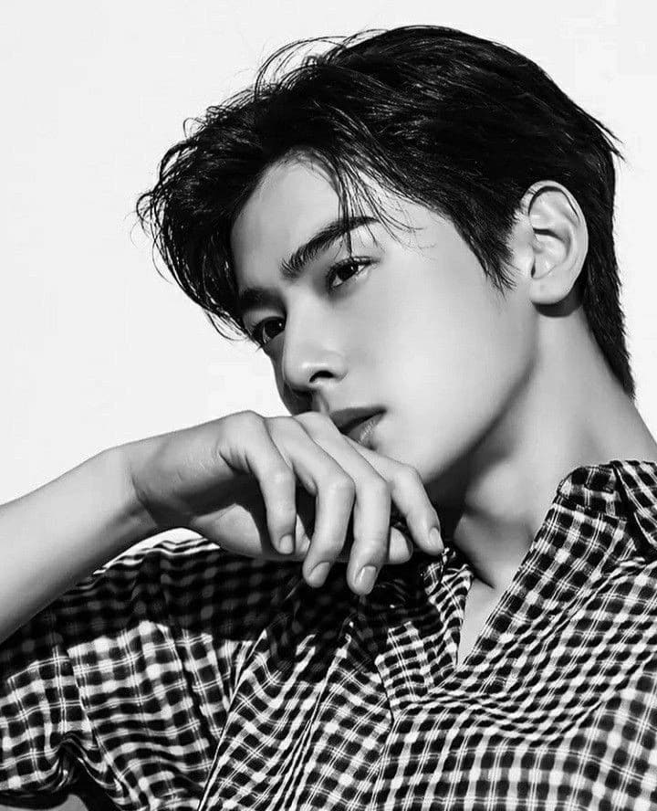 Eunwoo  thumbnail