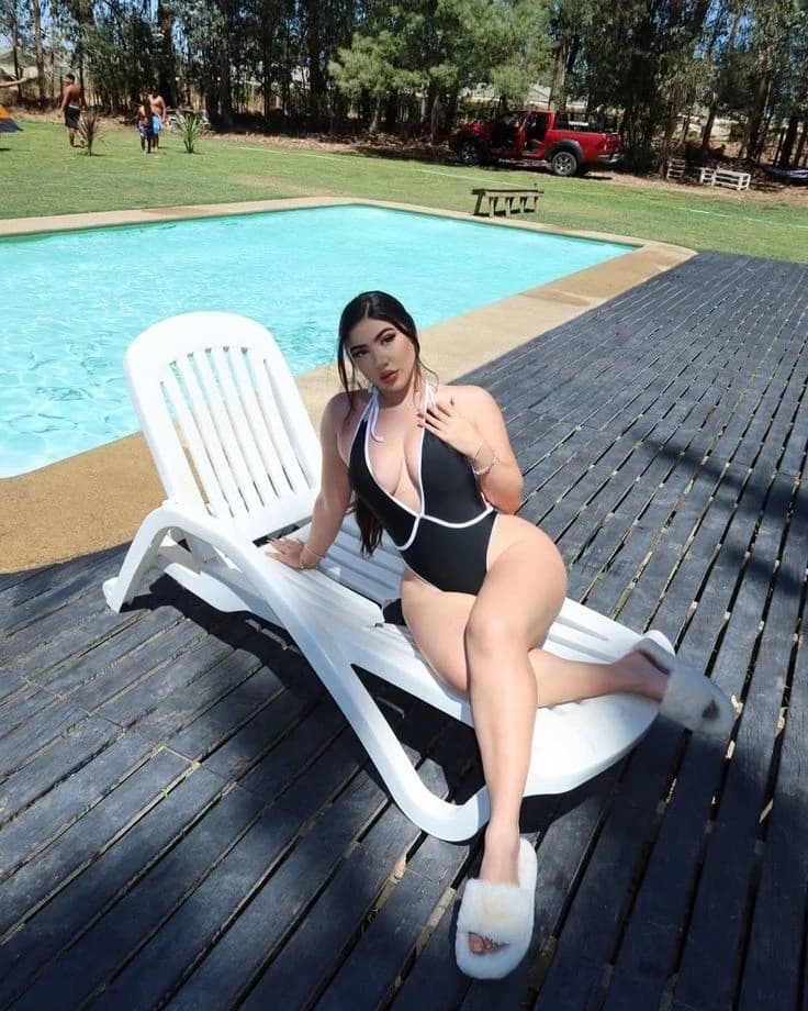 ANDREA thumbnail