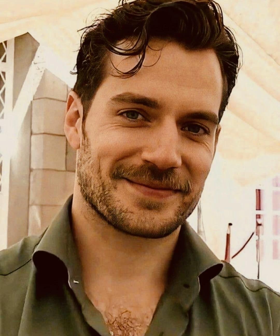Henry Cavill thumbnail
