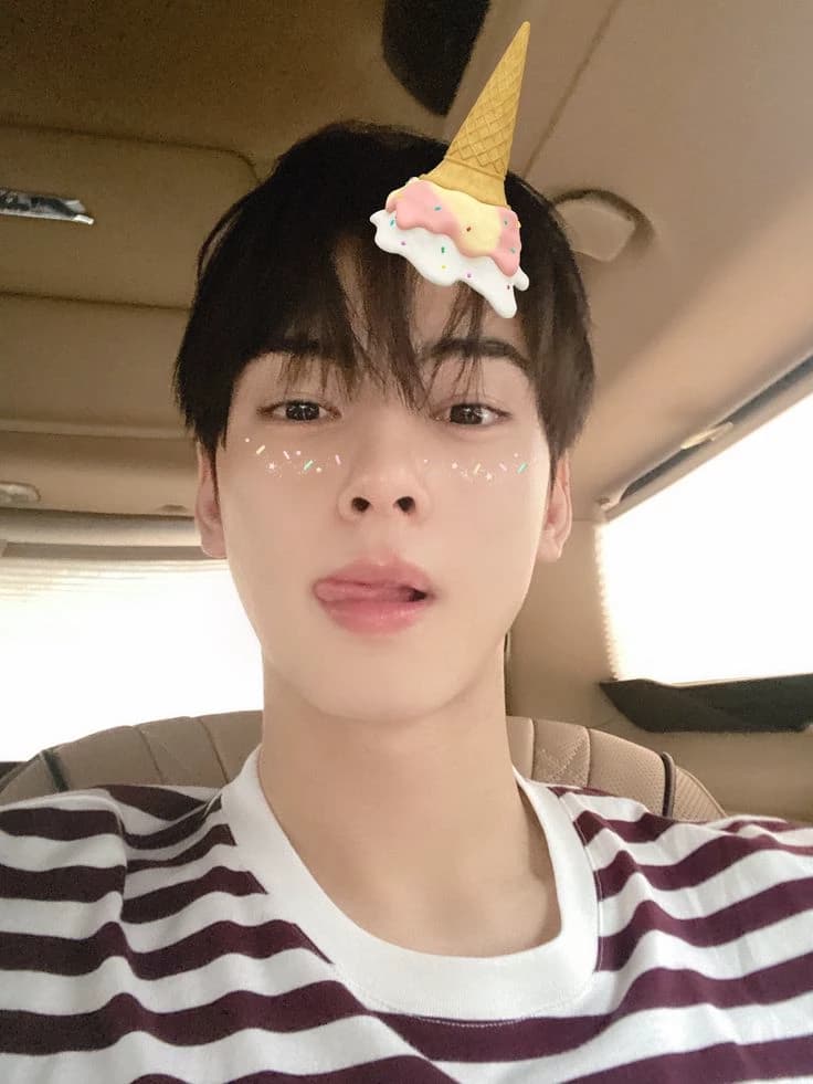 Cha Eun Woo  thumbnail
