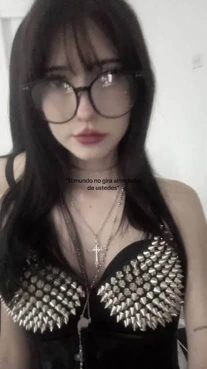 maricaromald/ maría carolina thumbnail