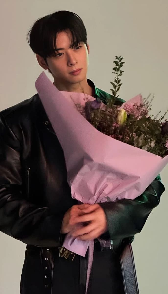 Cha Eunwoo thumbnail