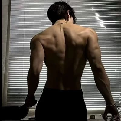 Alexandre moure thumbnail