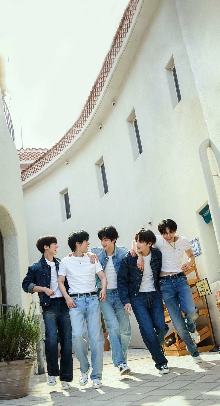 txt 6th member  thumbnail
