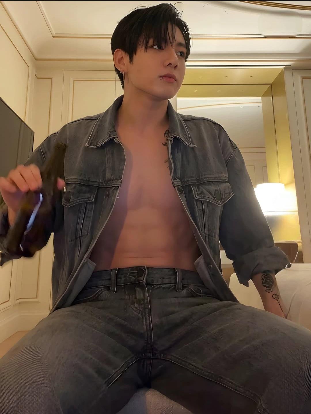 Jeon Jungkook thumbnail