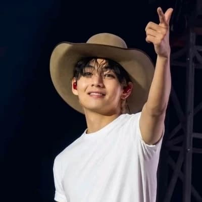 Kim Taehyung thumbnail