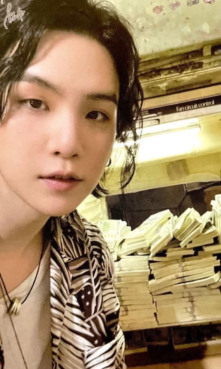 Min Yoongi thumbnail