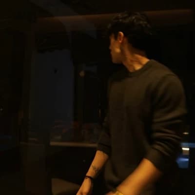 Aviraj Sharma (Young Mafia boss) thumbnail
