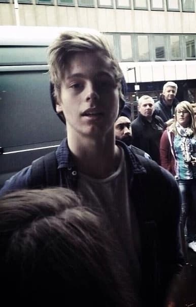 Luke Hemmings thumbnail