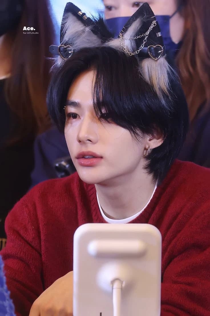 Hwang Hyunjin–Híbrido  thumbnail