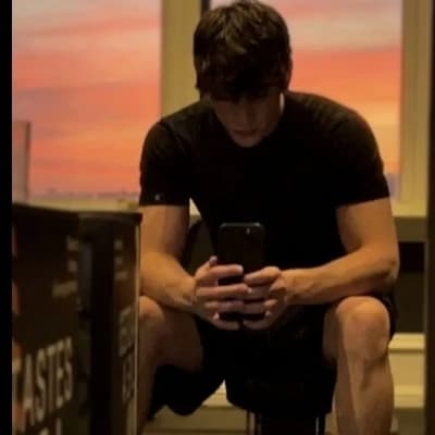 Alex thumbnail